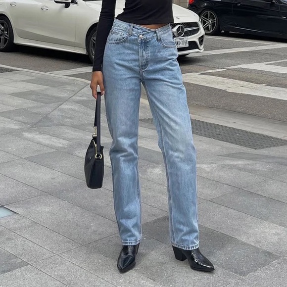 Princess Polly cross over denim - Picture 1 of 5